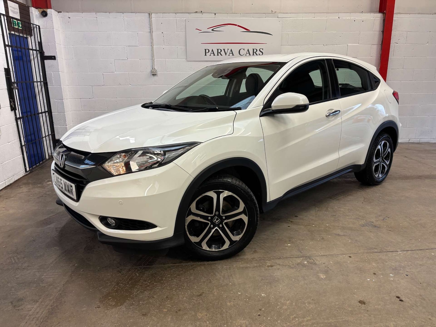 Used Honda HR-V 2015 for sale - 77687378: Photo 5
