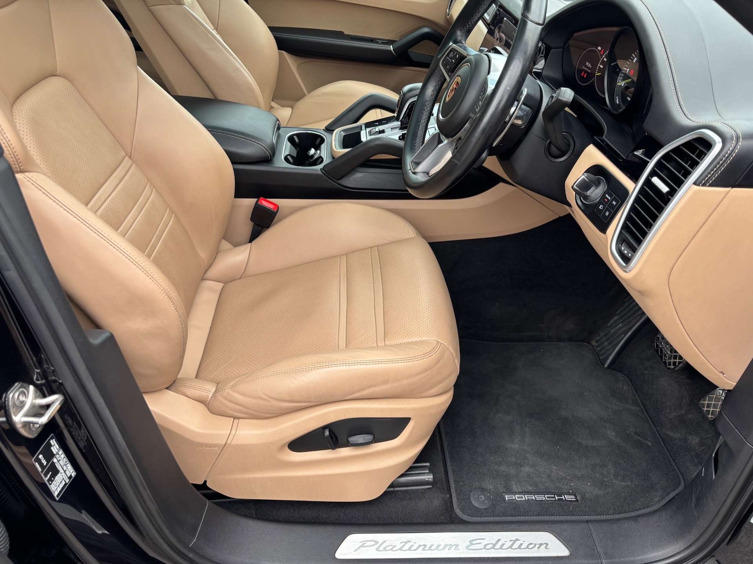 Used Porsche Cayenne 2023 for sale - 76533592: Photo 12