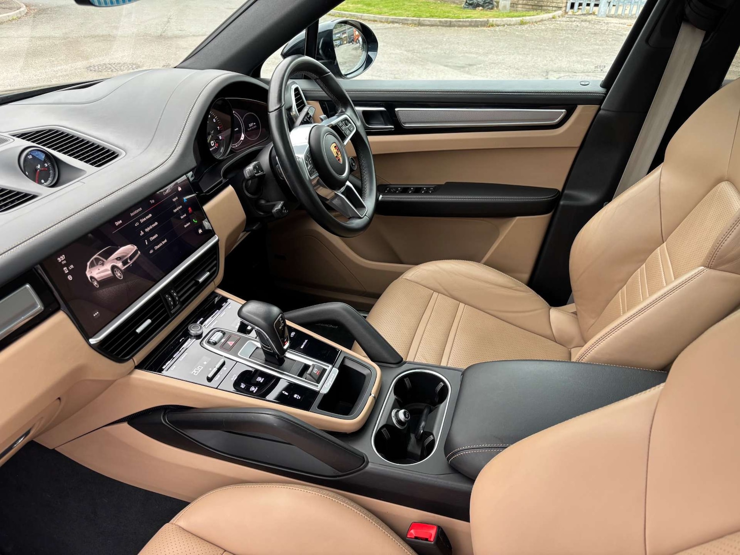 Used Porsche Cayenne 2023 for sale - 76533592: Photo 3