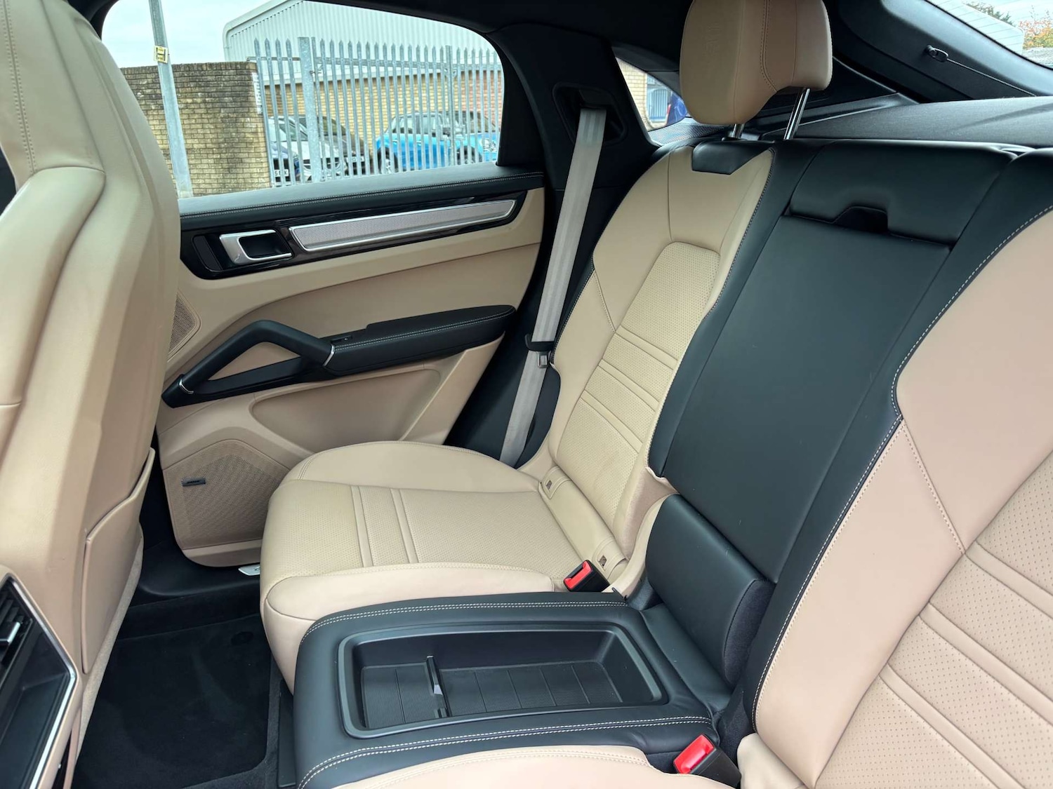 Used Porsche Cayenne 2023 for sale - 76533592: Photo 34