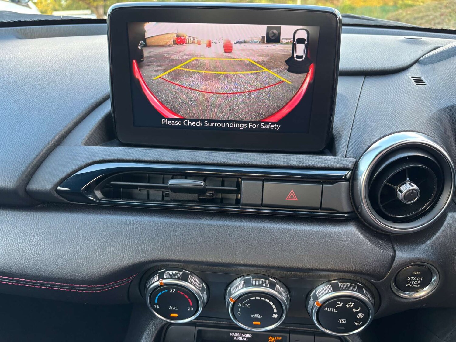 Used Mazda MX-5 2018 for sale - 76533571: Photo 12