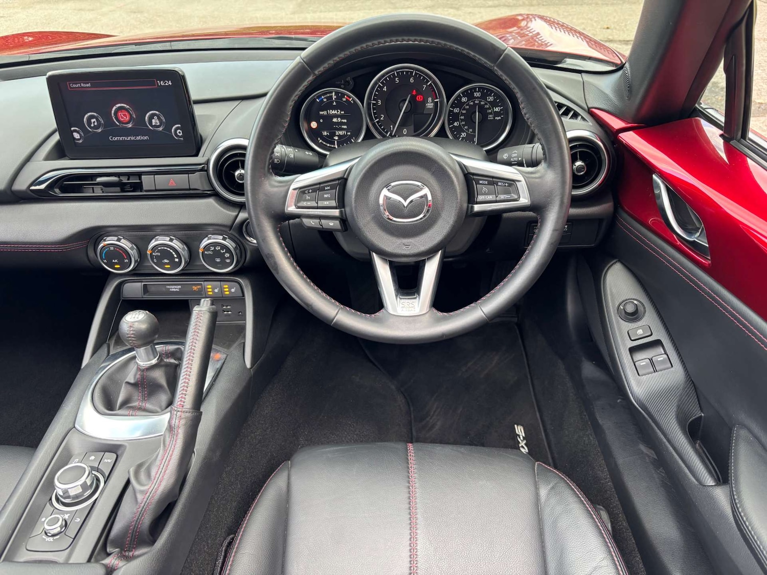 Used Mazda MX-5 2018 for sale - 76533571: Photo 17
