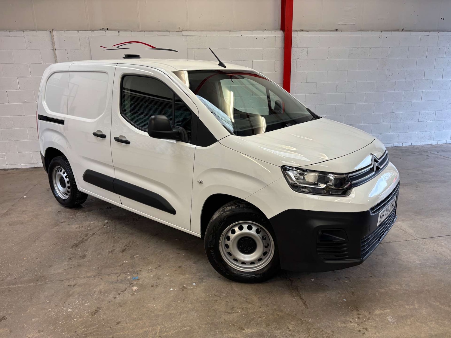 Used Citroen Berlingo 2020 for sale - 76533600: Photo 2
