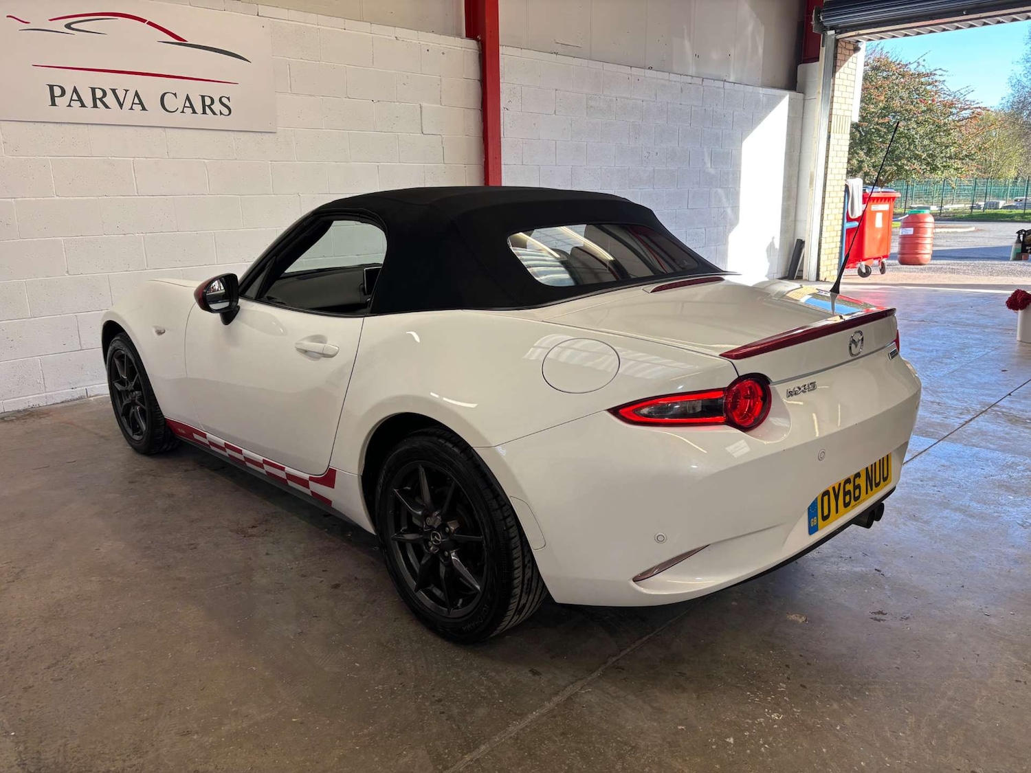 Used Mazda MX-5 2016 for sale - 76720456: Photo 6