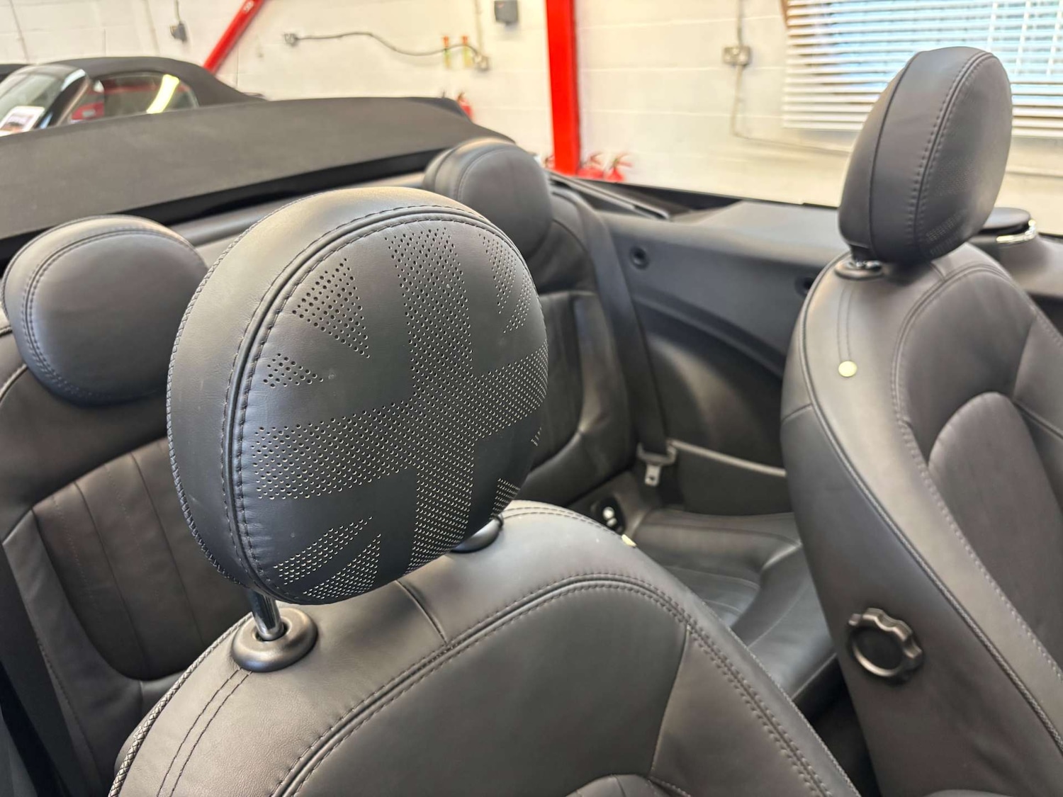 Used MINI Convertible 2020 for sale - 77662727: Photo 11