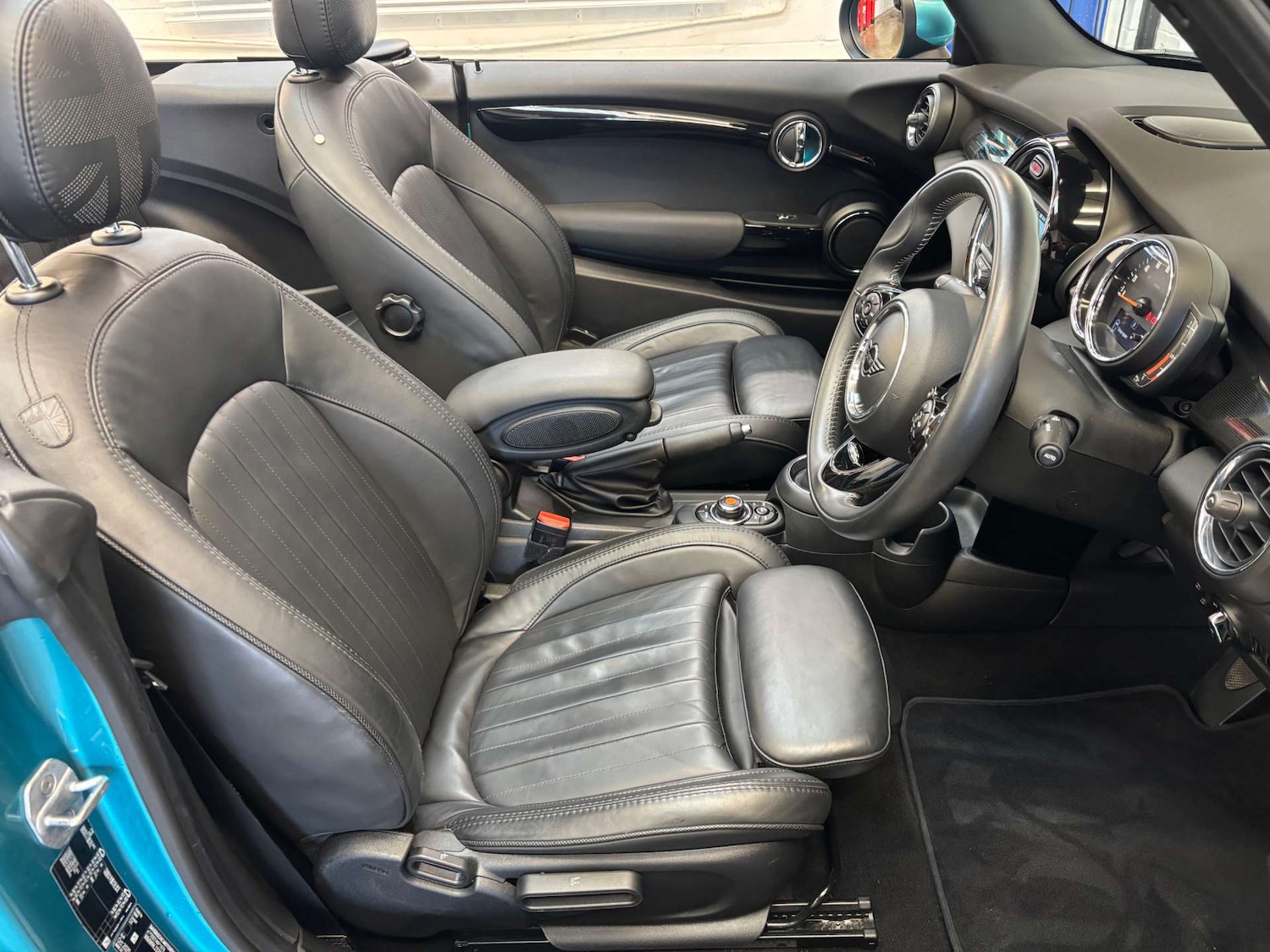 Used MINI Convertible 2020 for sale - 77662727: Photo 12