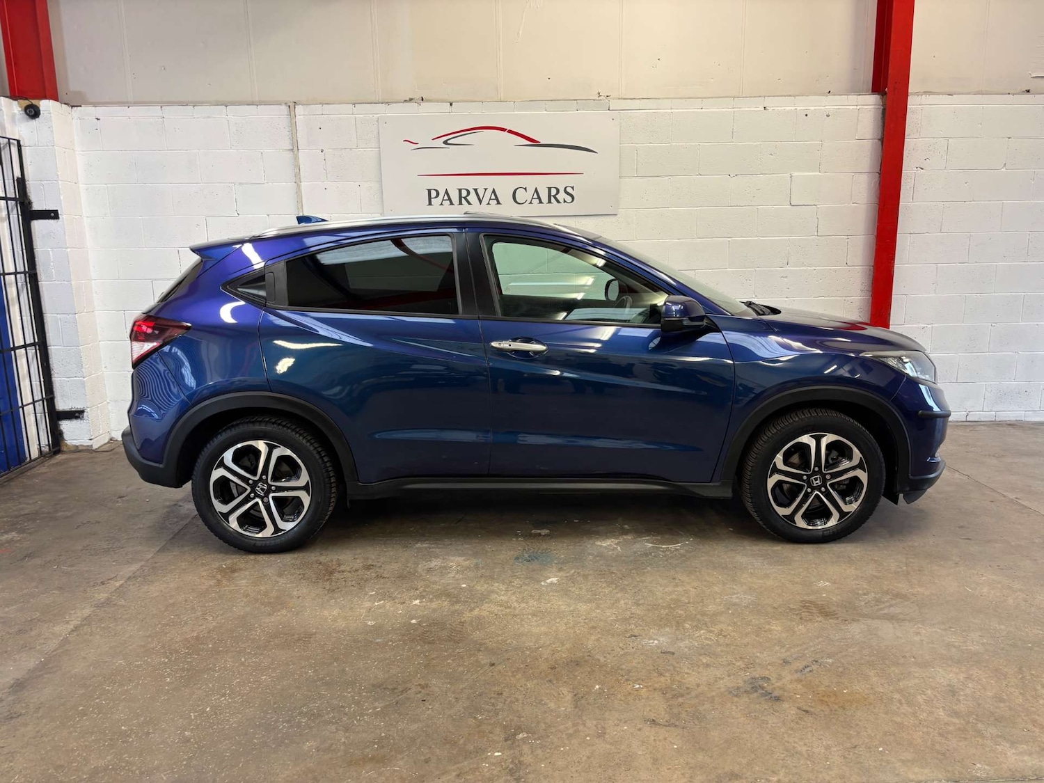 Used Honda HR-V 2017 for sale - 76536191: Photo 1