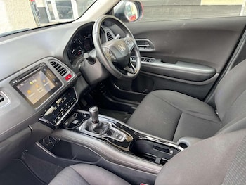 Used Honda HR-V 2018 for sale - 79340937: Photo
