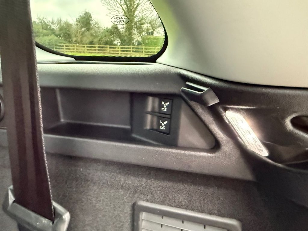 Used Land Rover Discovery Sport 2016 for sale - 77452231: Photo 26