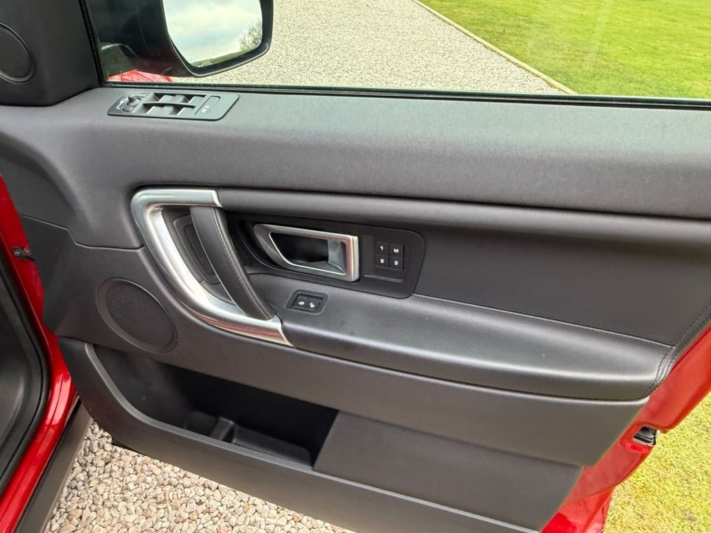 Used Land Rover Discovery Sport 2016 for sale - 77452231: Photo 40