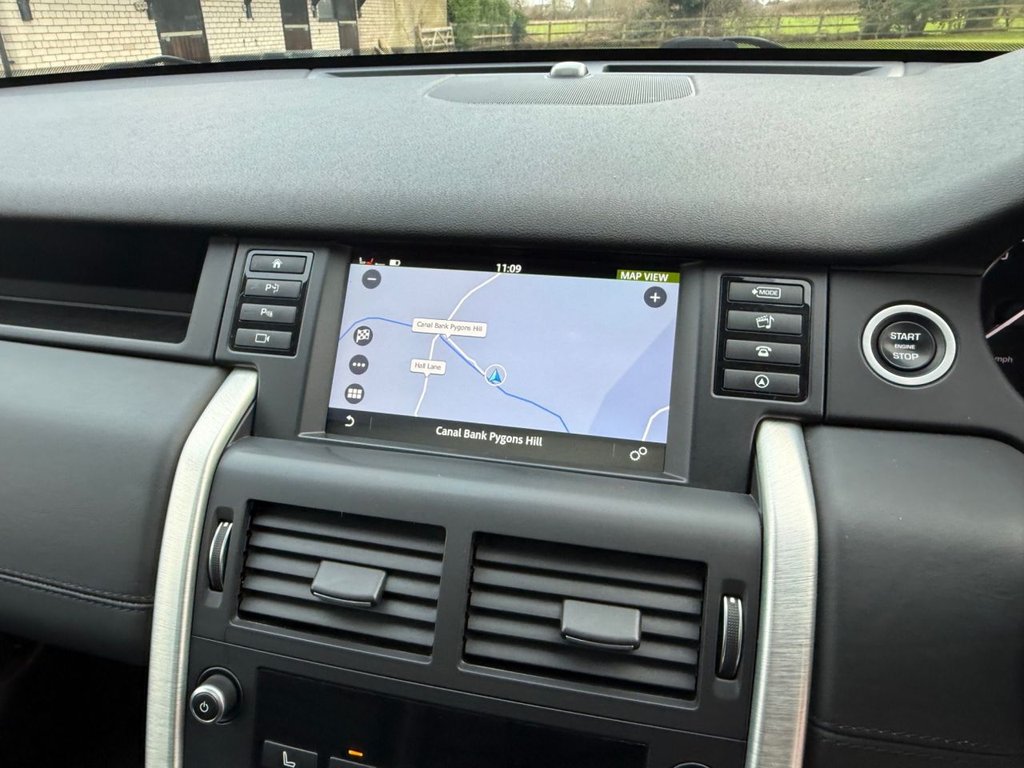 Used Land Rover Discovery Sport 2016 for sale - 77452231: Photo 8