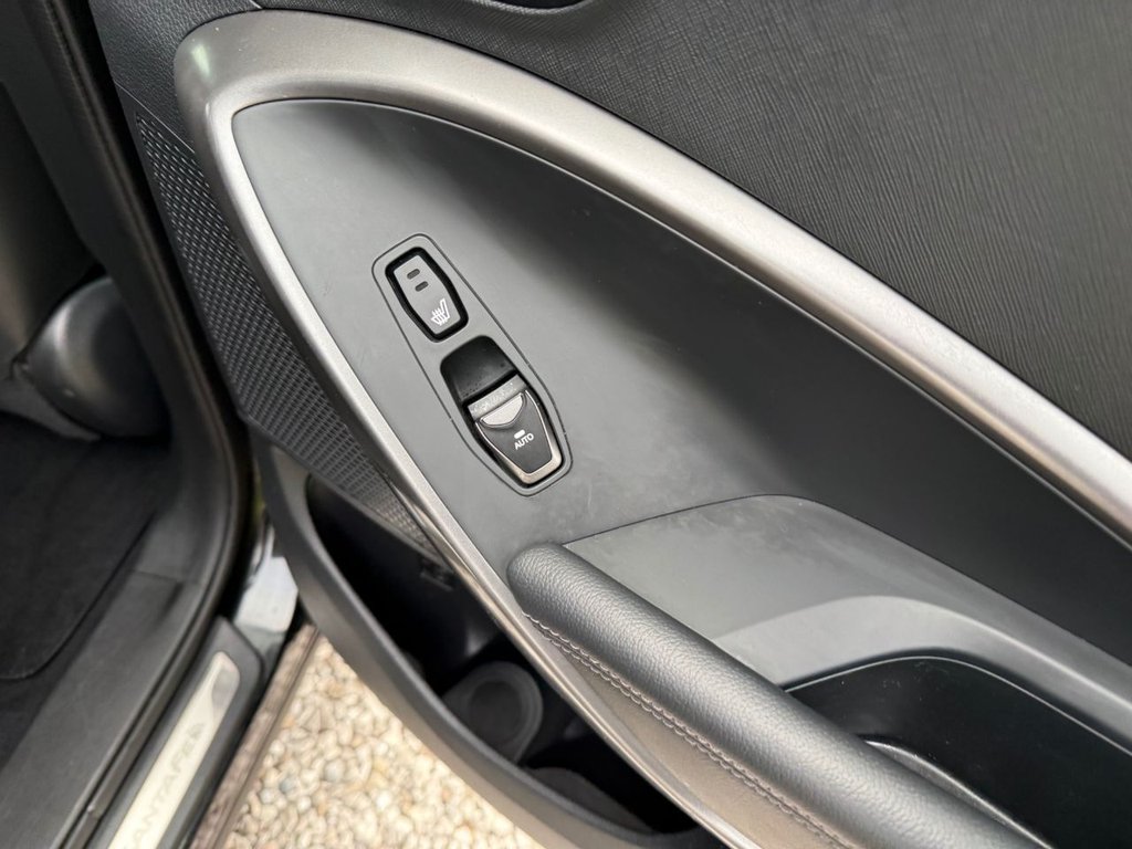 Used Hyundai Santa Fe 2015 for sale - 77263472: Photo 24