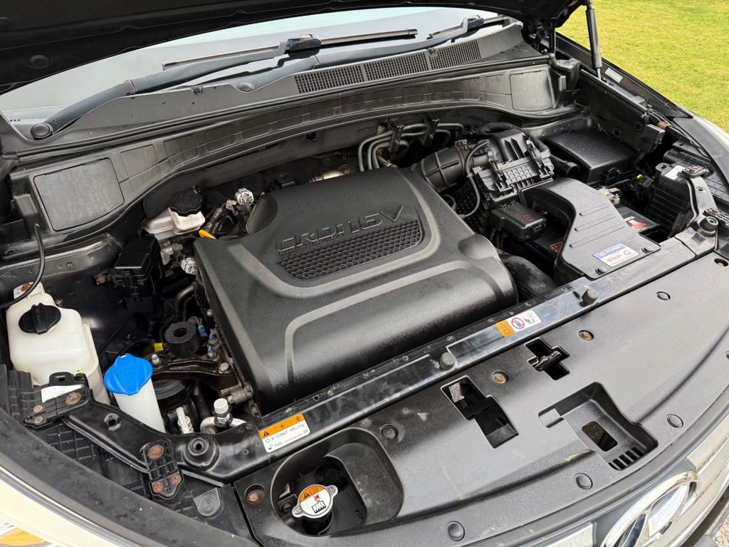 Used Hyundai Santa Fe 2015 for sale - 77263472: Photo 3