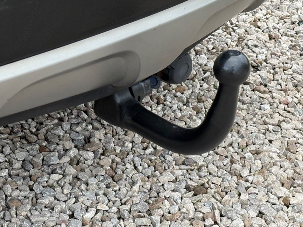 Used Hyundai Santa Fe 2015 for sale - 77263472: Photo 33