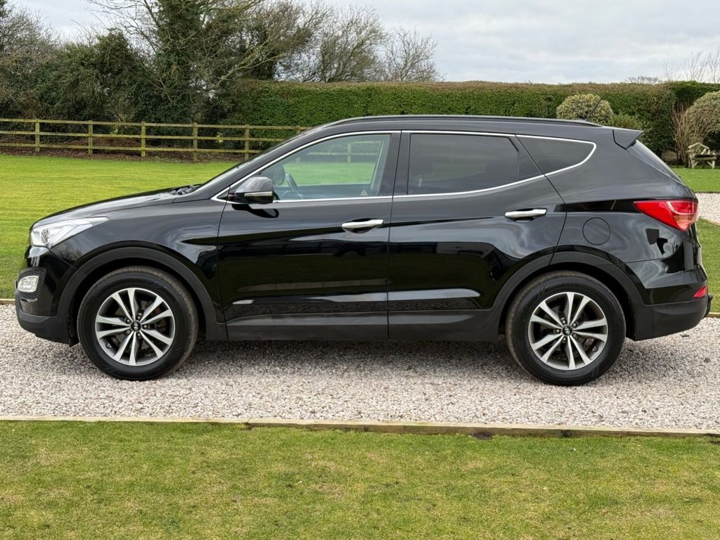 Used Hyundai Santa Fe 2015 for sale - 77263472: Photo 36