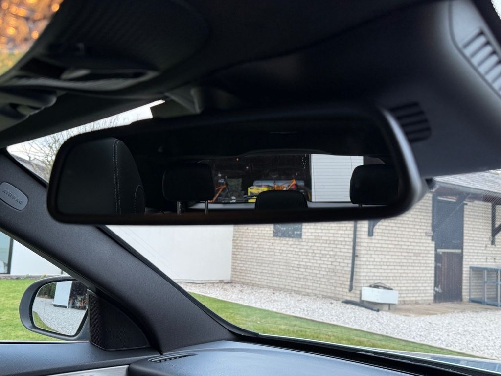 Used Mercedes-Benz C Class 2017 for sale - 77288180: Photo 8