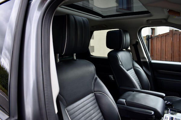 Used Land Rover Discovery 2018 for sale - 76060196: Photo 11