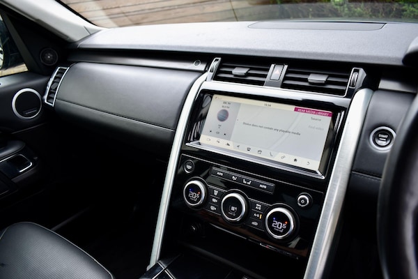 Used Land Rover Discovery 2018 for sale - 76060196: Photo 31