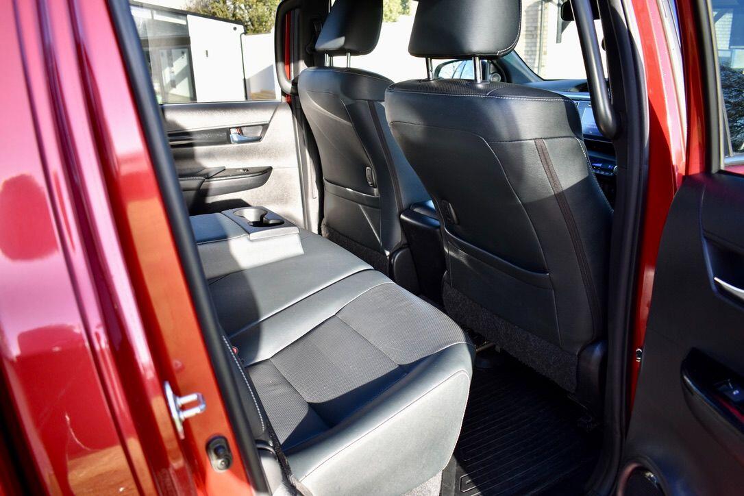 Used Toyota Hilux 2018 for sale - 76742699: Photo 21