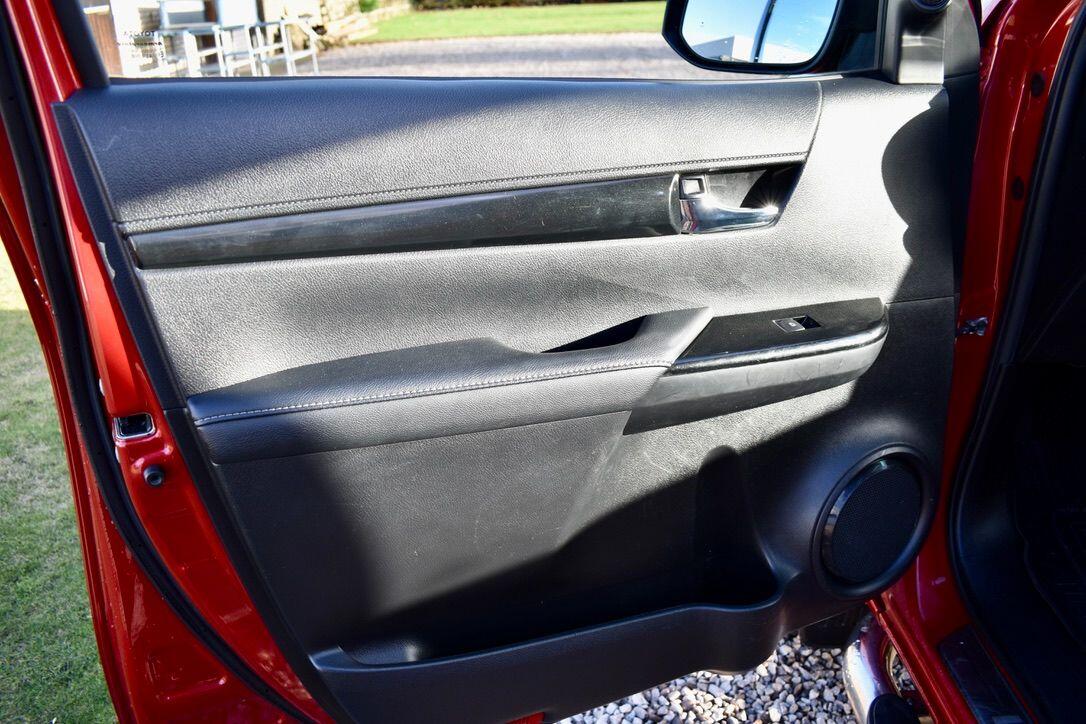 Used Toyota Hilux 2018 for sale - 76742699: Photo 29