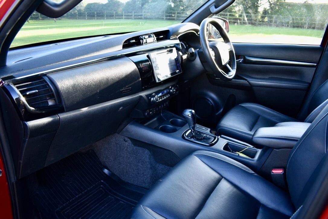 Used Toyota Hilux 2018 for sale - 76742699: Photo 9