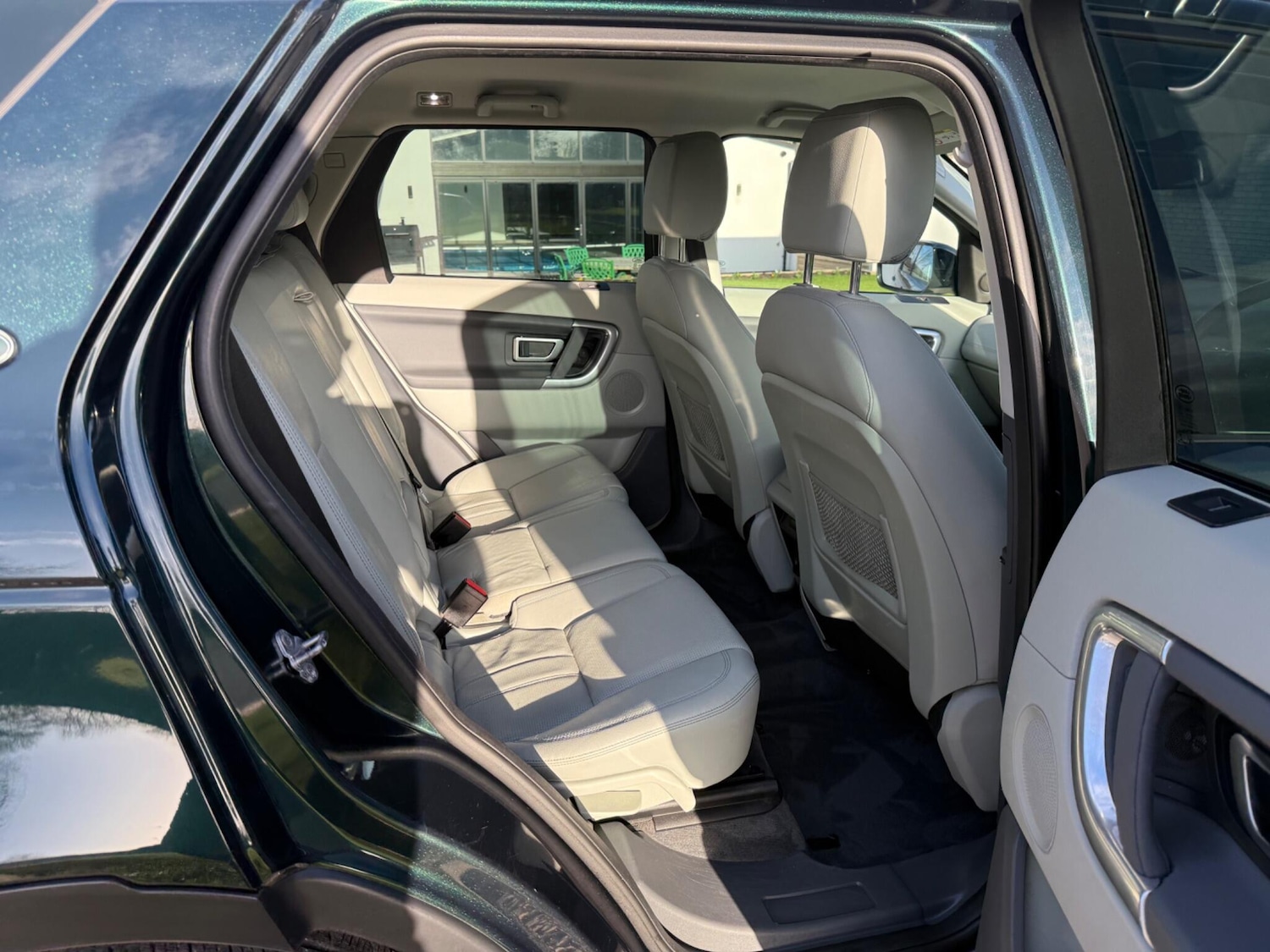 Used Land Rover Discovery Sport 2016 for sale - 76899518: Photo 11