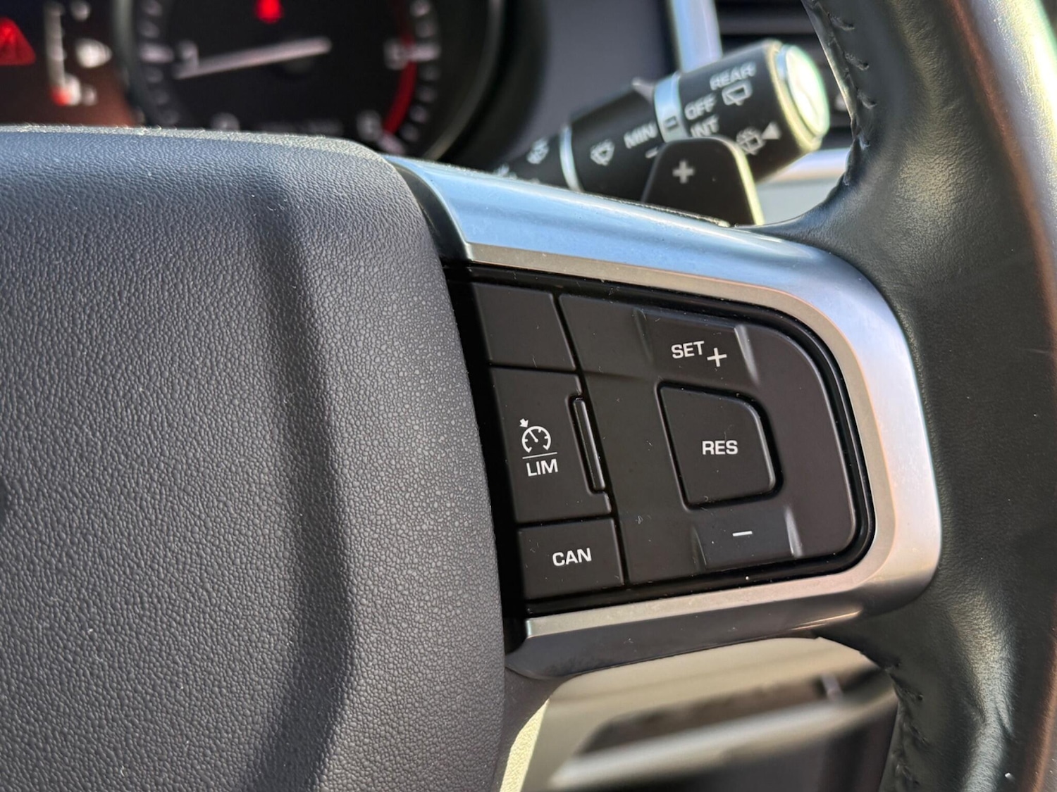 Used Land Rover Discovery Sport 2016 for sale - 76899518: Photo 16