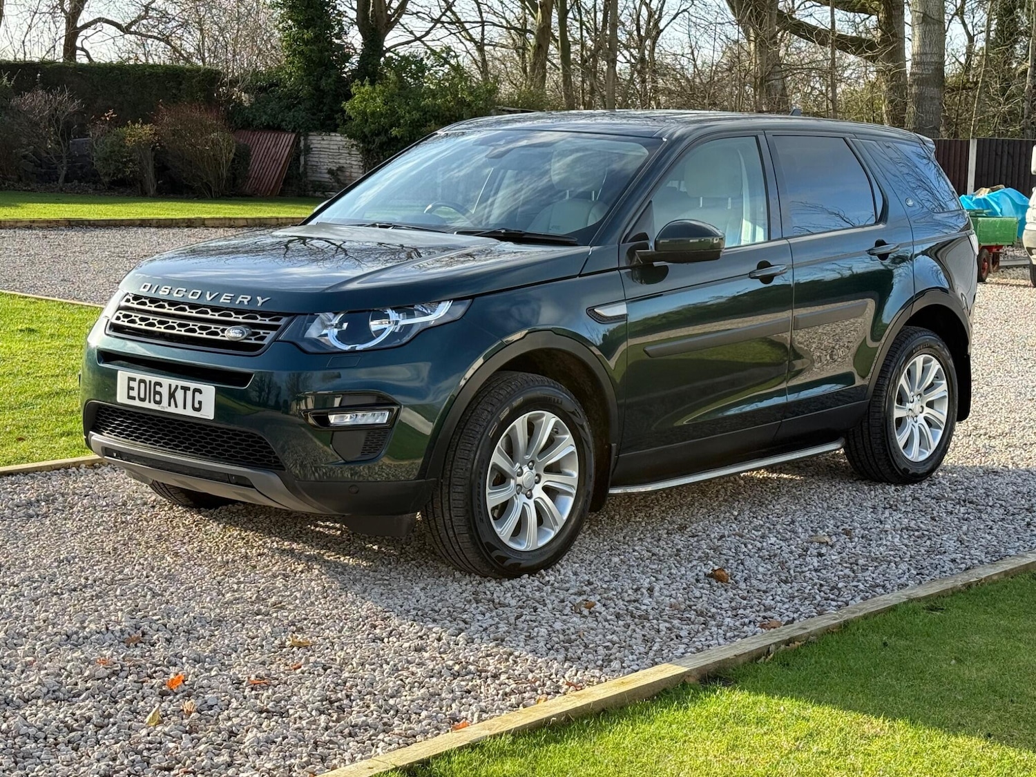 Used Land Rover Discovery Sport 2016 for sale - 76899518: Photo 3