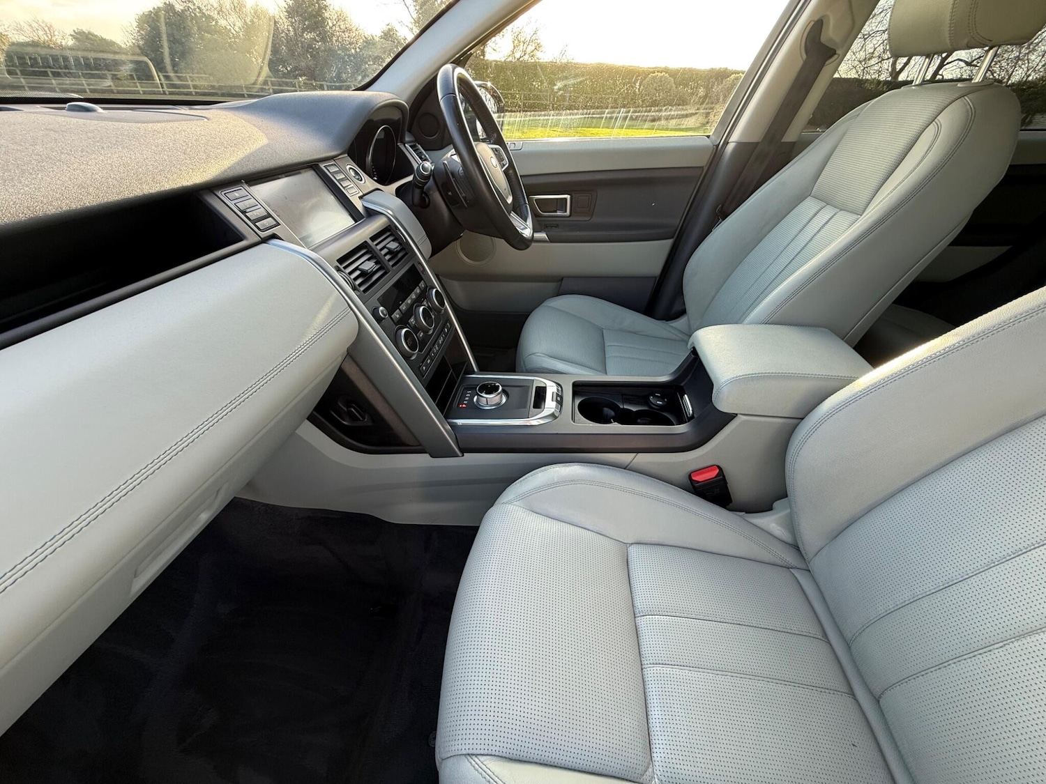 Used Land Rover Discovery Sport 2016 for sale - 76899518: Photo 35