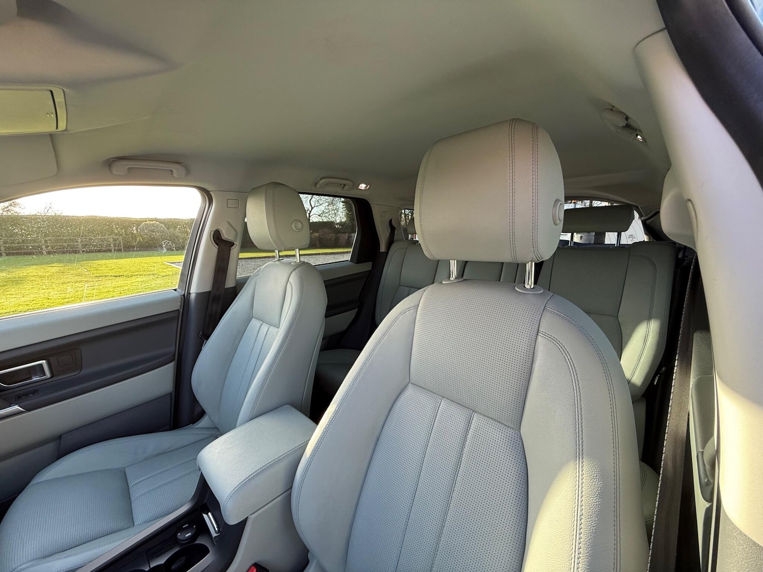 Used Land Rover Discovery Sport 2016 for sale - 76899518: Photo 36