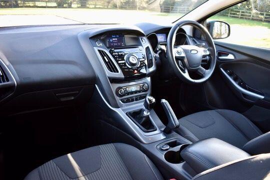 Used Ford Focus 2014 for sale - 76702331: Photo 2