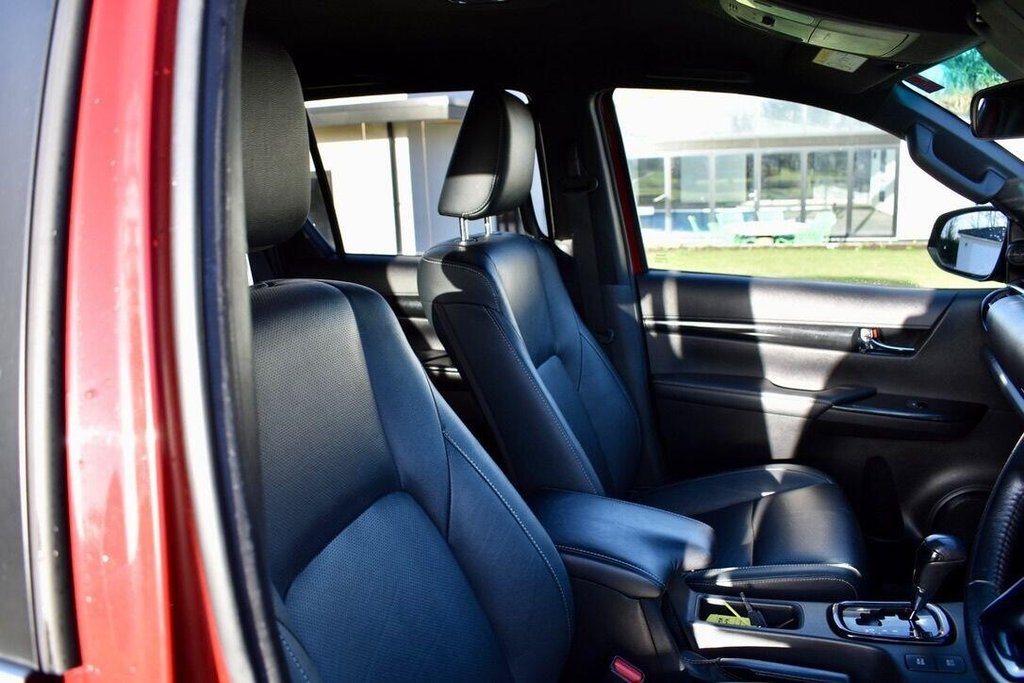 Used Toyota Hilux 2018 for sale - 77001265: Photo 13