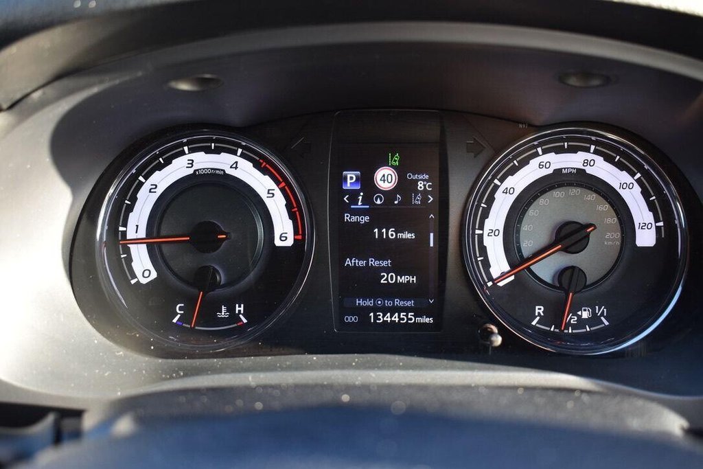 Used Toyota Hilux 2018 for sale - 77001265: Photo 18