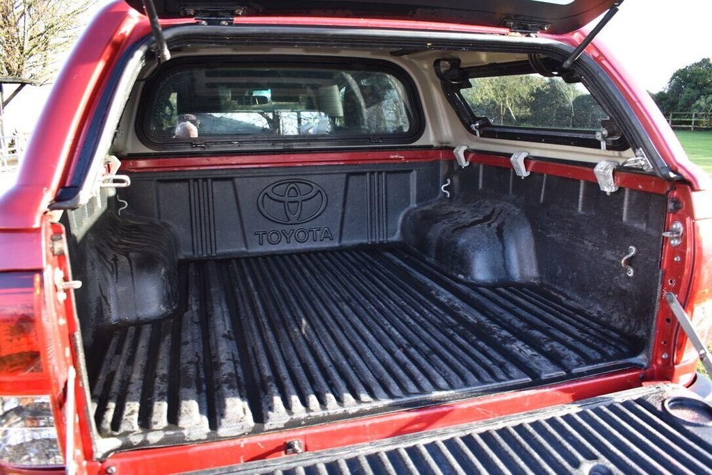 Used Toyota Hilux 2018 for sale - 77001265: Photo 26