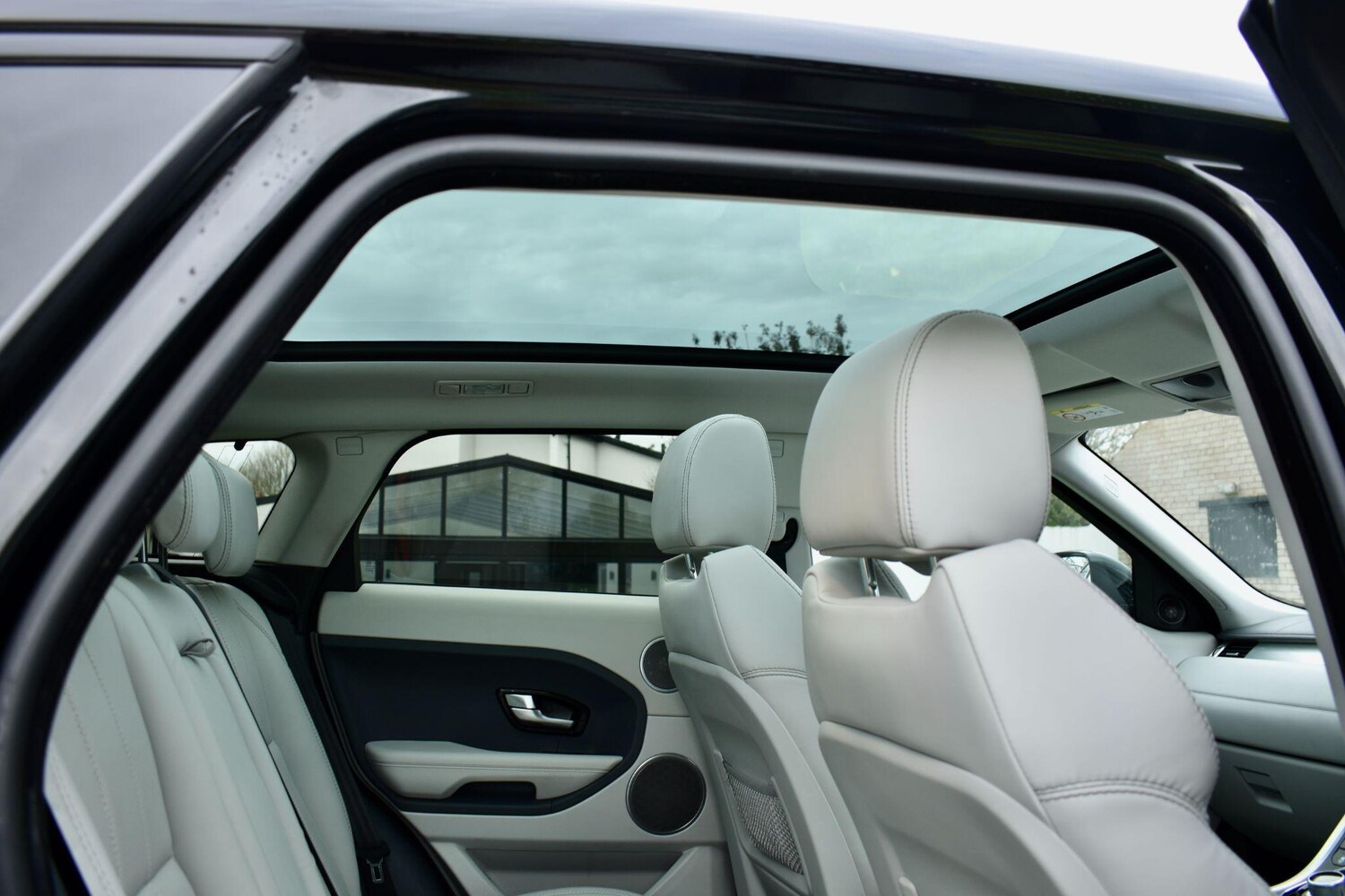 Used Land Rover Range Rover Evoque 2015 for sale - 76549293: Photo 60