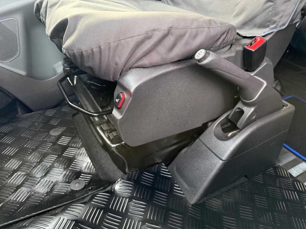 Used Ford Transit Custom 2017 for sale - 77001257: Photo 39