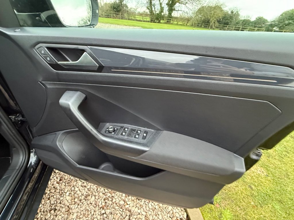 Used Volkswagen T-Roc 2019 for sale - 77122249: Photo 28