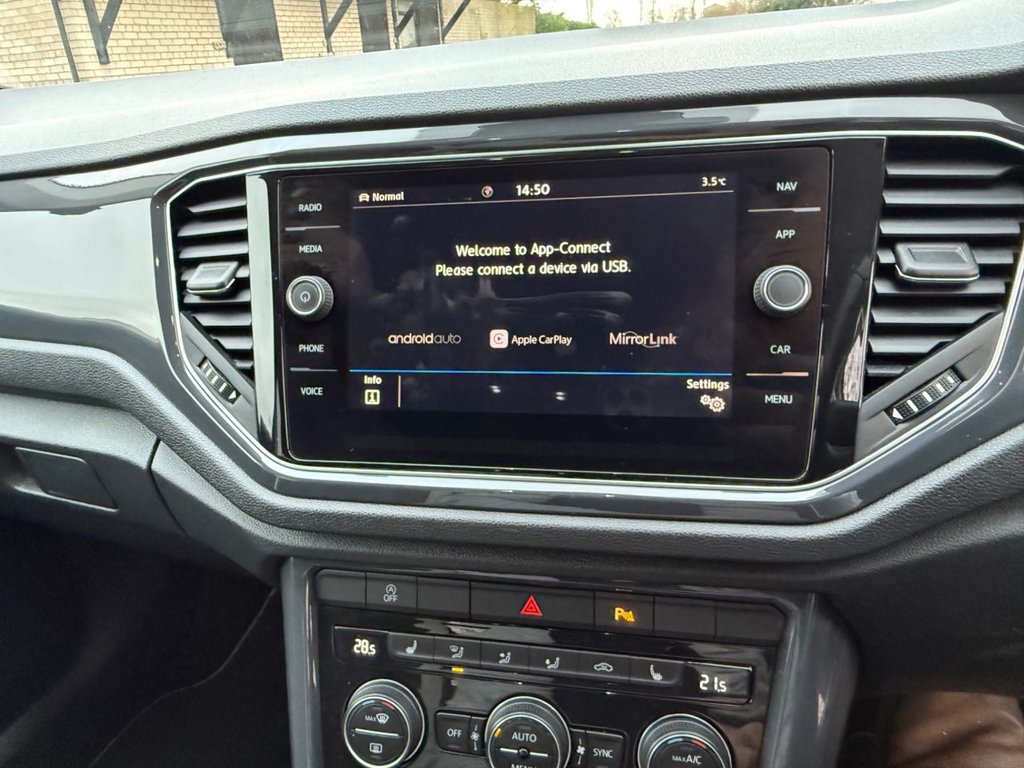 Used Volkswagen T-Roc 2019 for sale - 77122249: Photo 32