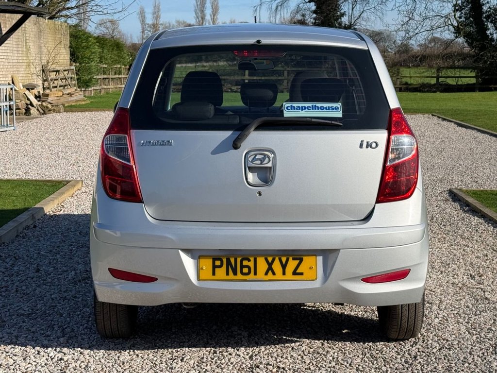 Used Hyundai i10 2011 for sale - 77734400: Photo 10