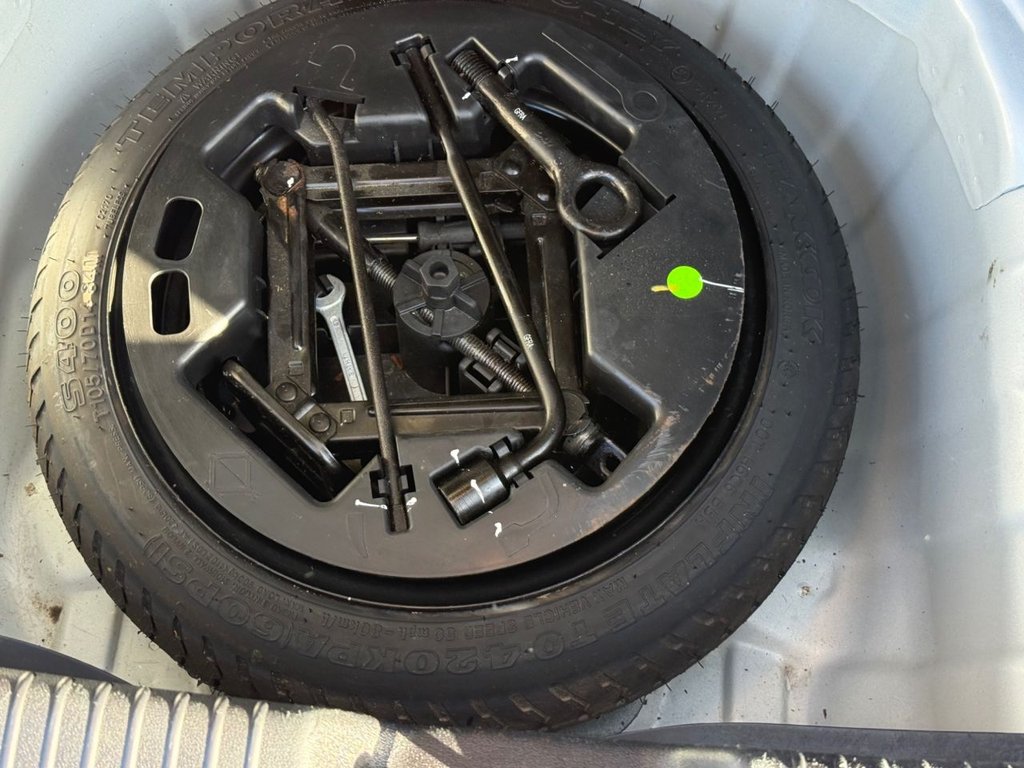 Used Hyundai i10 2011 for sale - 77734400: Photo 14