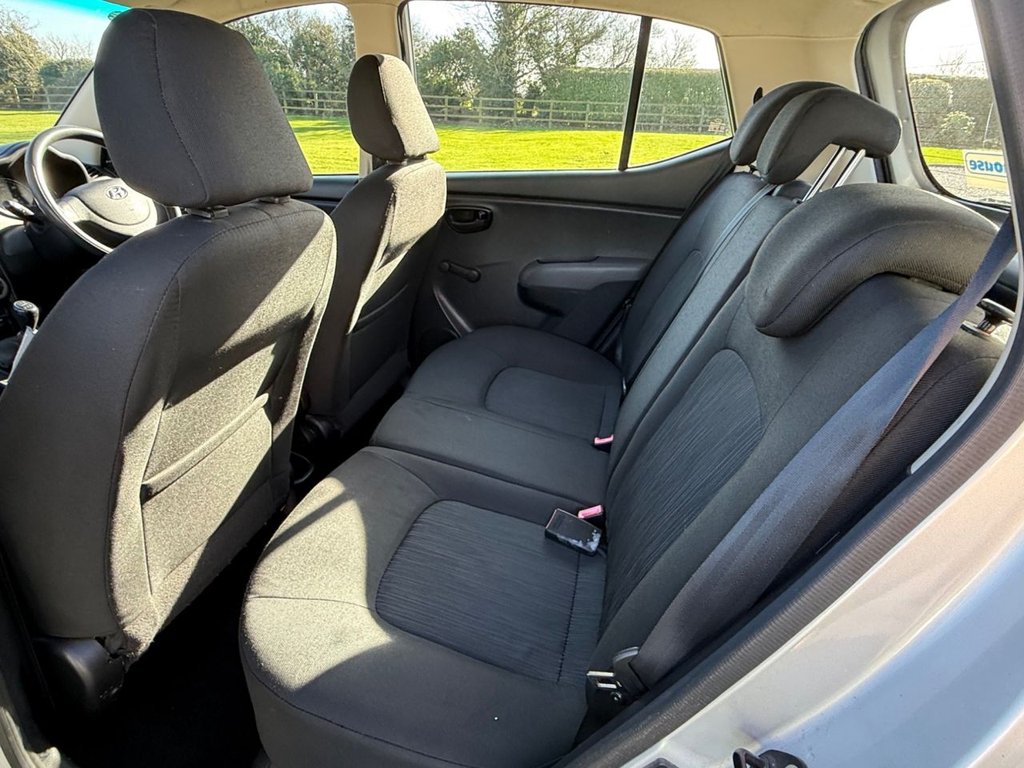 Used Hyundai i10 2011 for sale - 77734400: Photo 21