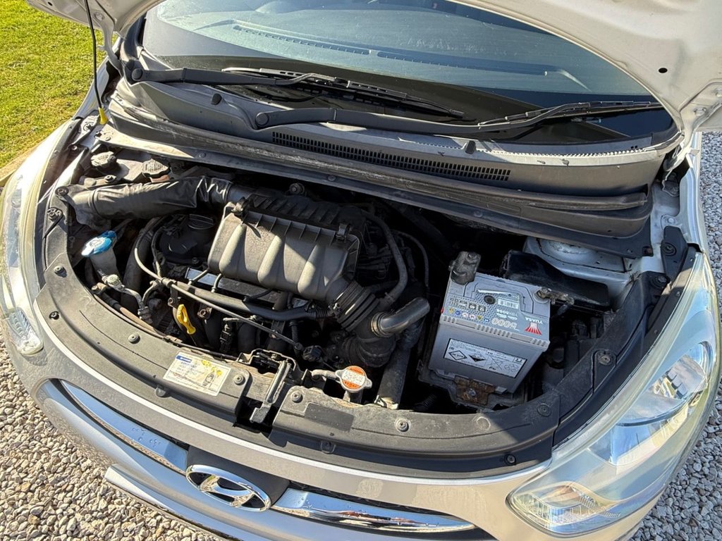 Used Hyundai i10 2011 for sale - 77734400: Photo 22