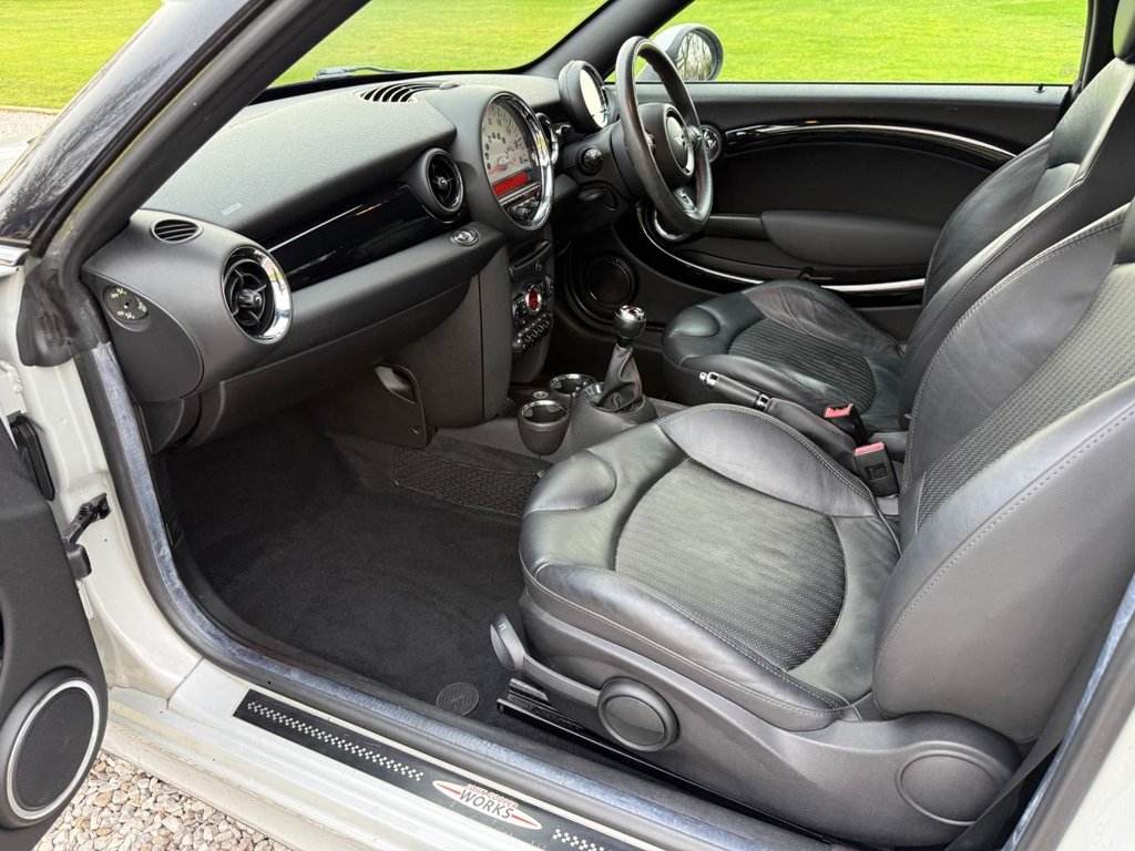 Used MINI Roadster 2013 for sale - 77667496: Photo 14