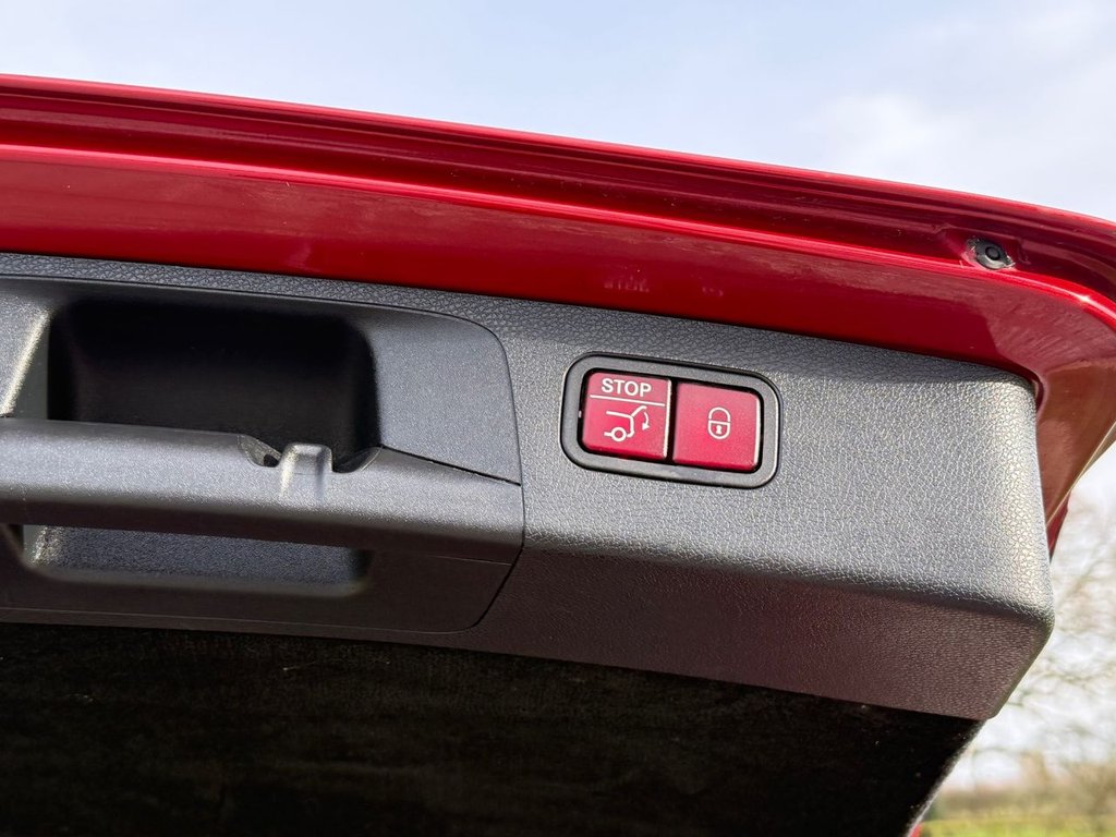 Used Mercedes-Benz E Class 2017 for sale - 77572216: Photo 33