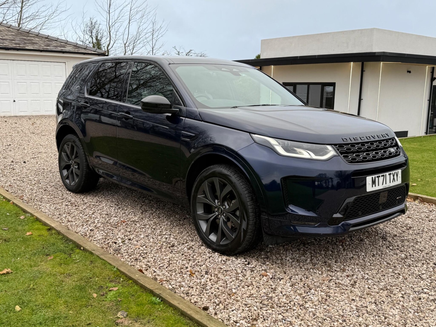 Used Land Rover Discovery Sport 2021 for sale - 76850360: Photo 1
