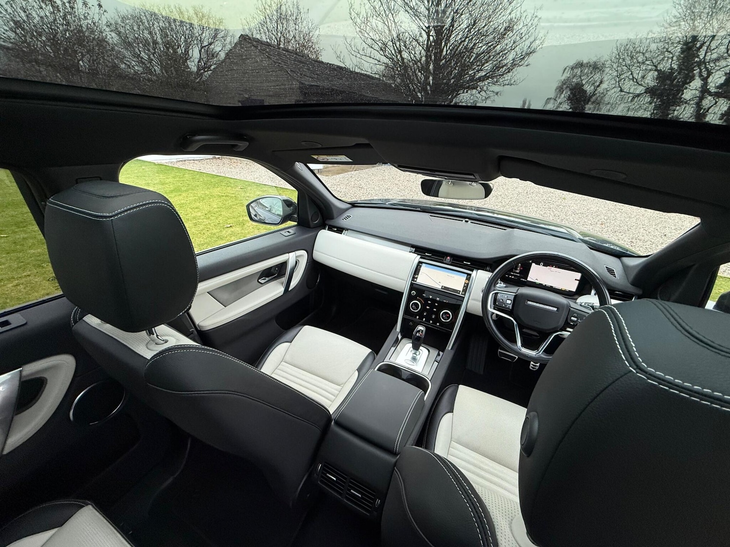 Used Land Rover Discovery Sport 2021 for sale - 76850360: Photo 12