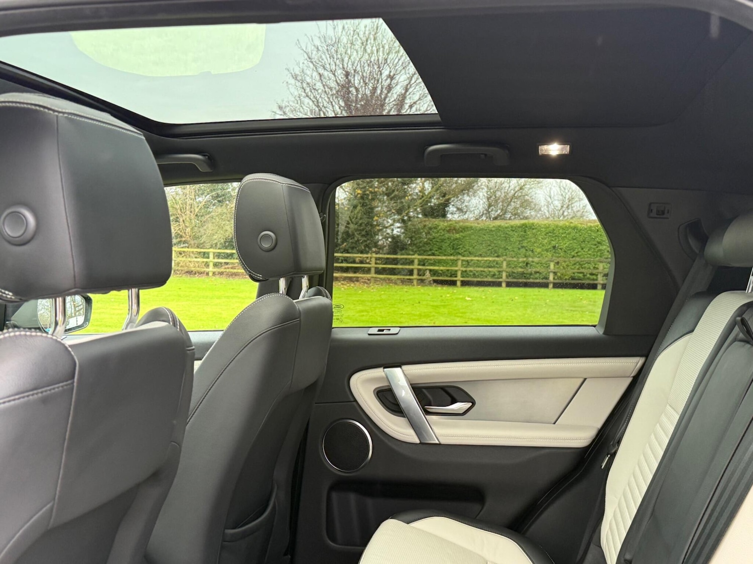 Used Land Rover Discovery Sport 2021 for sale - 76850360: Photo 18