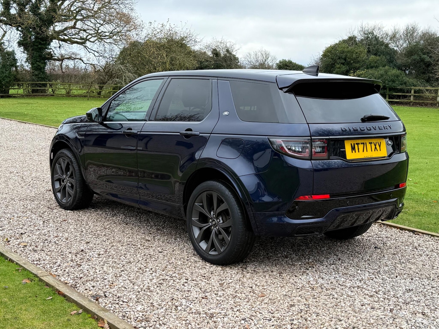 Used Land Rover Discovery Sport 2021 for sale - 76850360: Photo 4