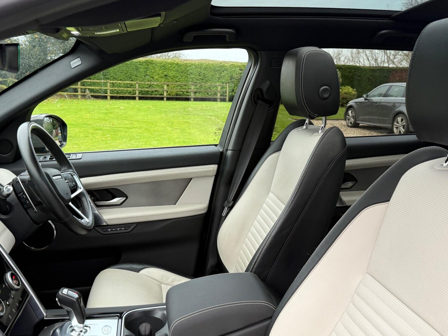 Used Land Rover Discovery Sport 2021 for sale - 76850360: Photo 41