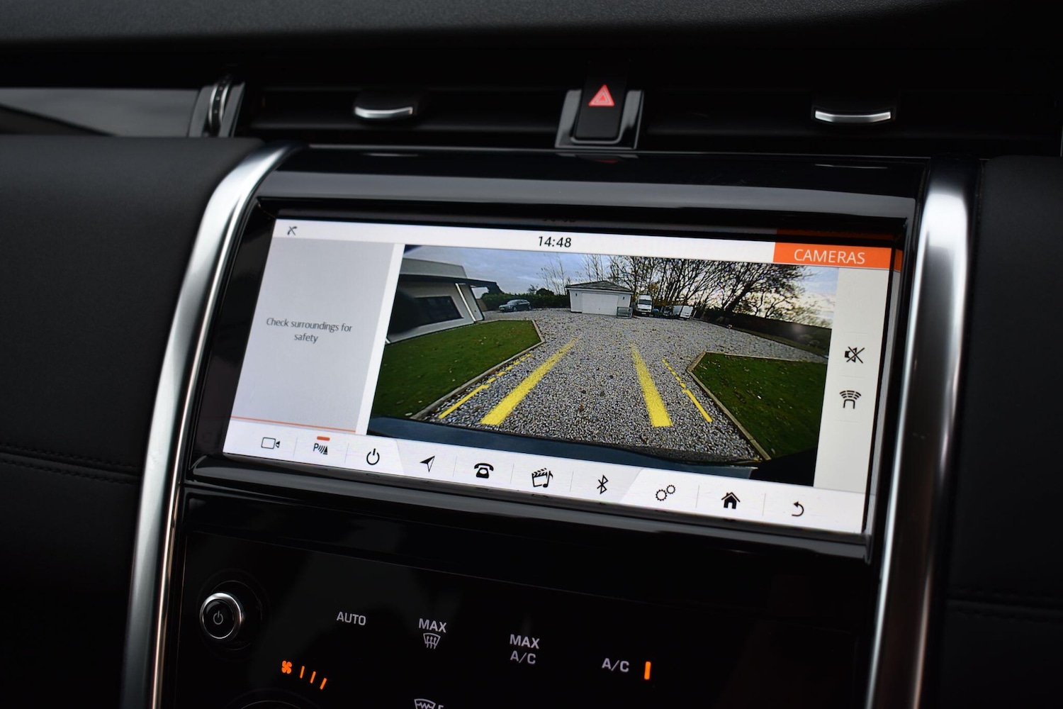 Used Land Rover Discovery Sport 2019 for sale - 76498491: Photo 2